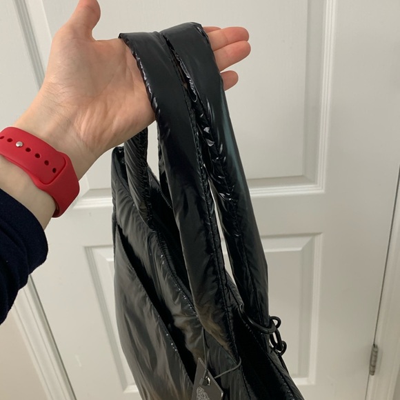 Puffer Shiny Black Quilted Vince Camuto Bag - Picture 10 of 17